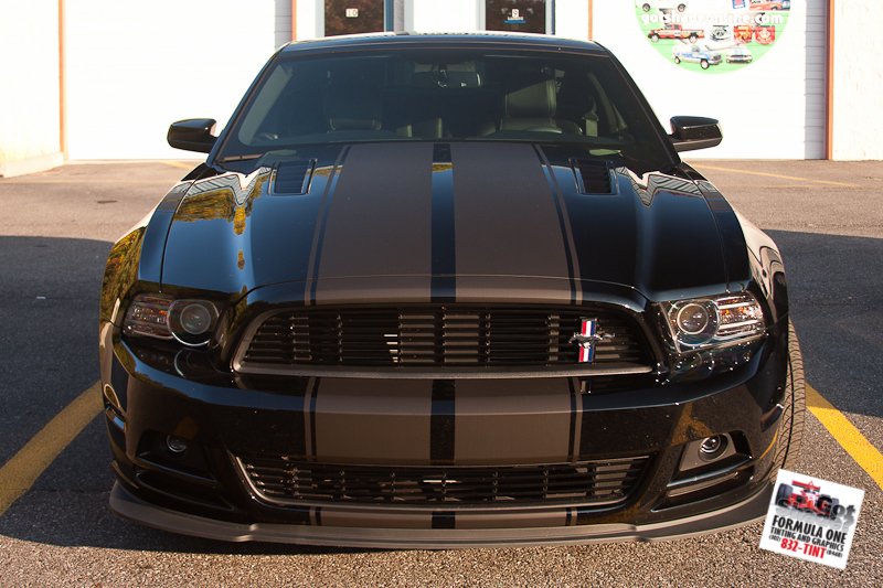 2010 Ford mustang racing stripes #10